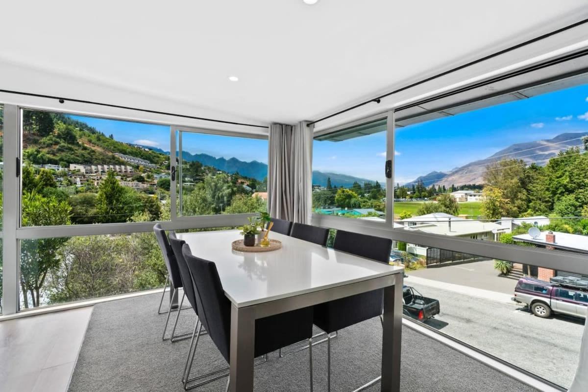 Central Queenstown Luxury Εξωτερικό φωτογραφία